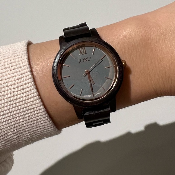 Jord Wooden Watch Frankie Series Dark Wood/Green/Gold - Picture 3 of 6